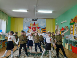 Флешмоб "Вальс Победы" Флешмоб "Вальс Победы".